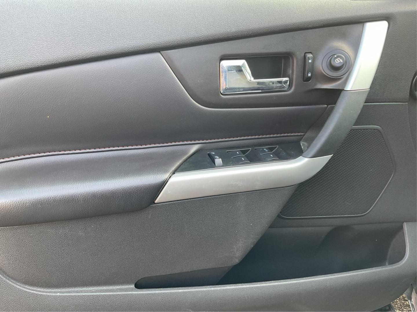 2013 Ford Edge SEL (2FMDK4JC1DB) with an 3.5L V-6 DOHC engine, located at 1184 Kauffman Ave, Fairborn, OH, 45324, (937) 908-9800, 39.807072, -84.030914 - Photo#18