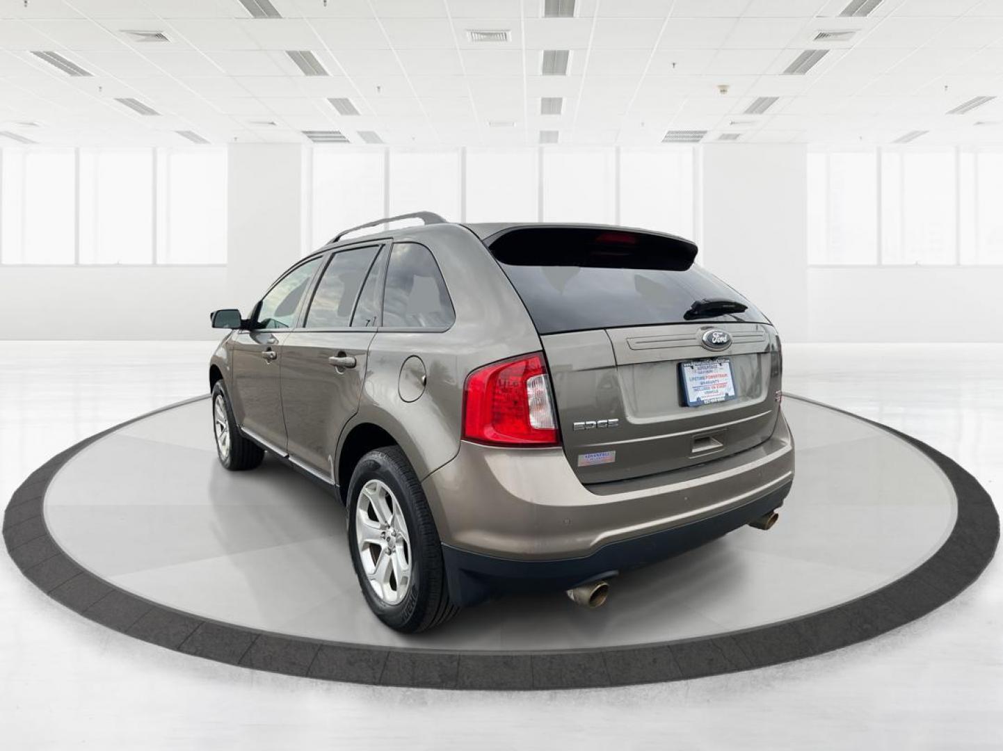 2013 Ford Edge SEL (2FMDK4JC0DB) with an 3.5L V-6 DOHC engine, located at 4508 South Dixie Dr, Moraine, OH, 45439, (937) 908-9800, 39.689976, -84.218452 - Photo#3