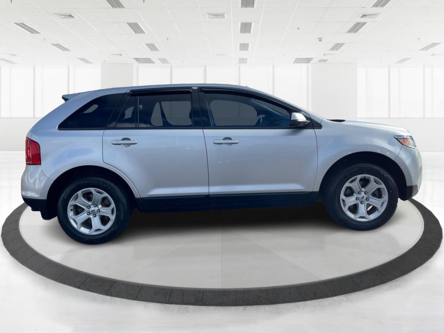 2013 Ford Edge SEL AWD (2FMDK4JC2DB) with an 3.5L V6 DOHC 24V engine, 6-Speed Automatic transmission, located at 1951 S Dayton Lakeview Rd., New Carlisle, OH, 45344, (937) 908-9800, 39.890999, -84.050255 - Photo#1
