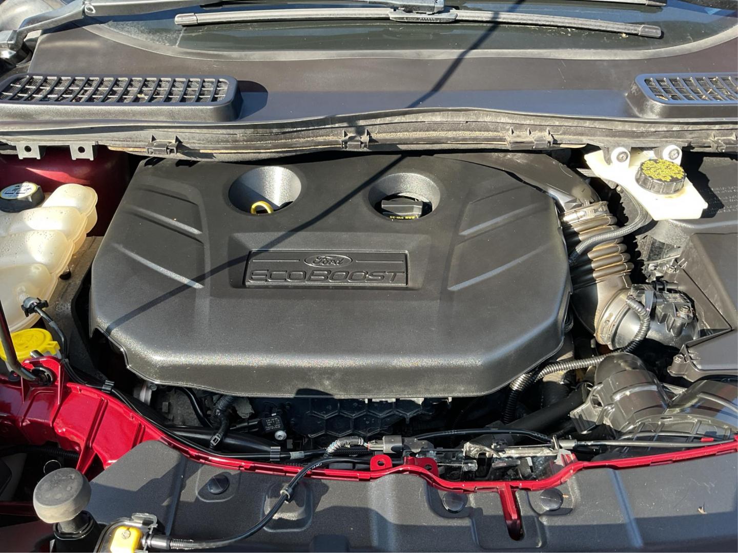 2013 Ford Escape Titanium (1FMCU0J94DU) with an EcoBoost 2L I-4 gasoline direct injection engine, located at 1184 Kauffman Ave, Fairborn, OH, 45324, (937) 908-9800, 39.807072, -84.030914 - Photo#9