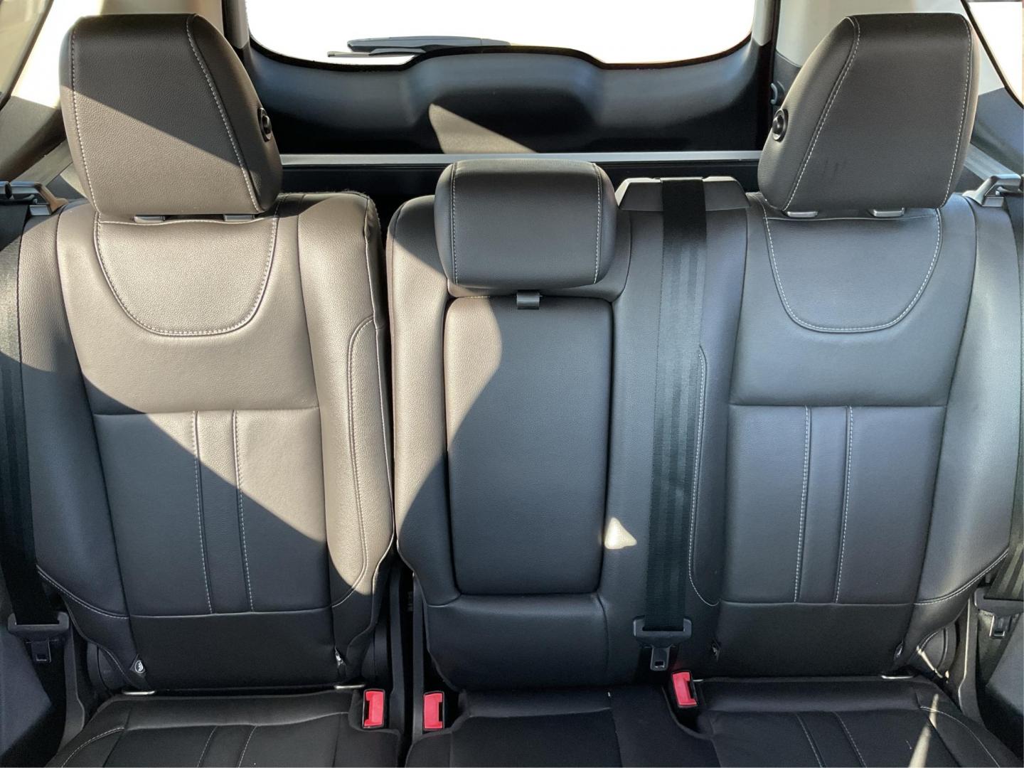 2013 Ford Escape Titanium (1FMCU0J94DU) with an EcoBoost 2L I-4 gasoline direct injection engine, located at 1184 Kauffman Ave, Fairborn, OH, 45324, (937) 908-9800, 39.807072, -84.030914 - Photo#12