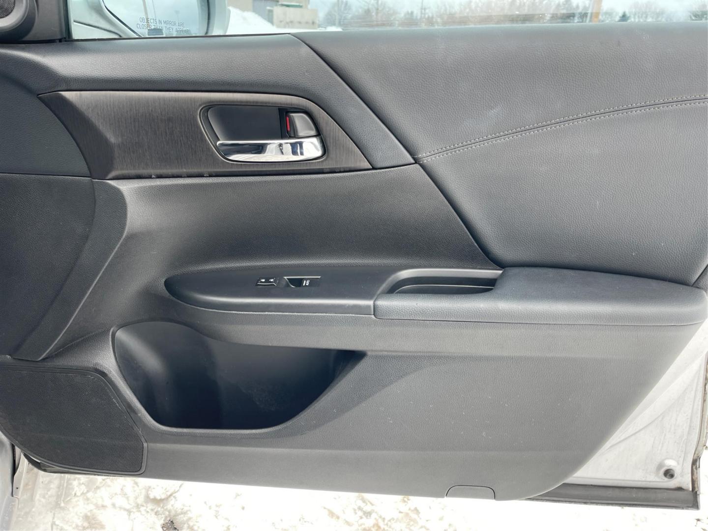2013 Honda Accord EX Sedan CVT (1HGCR2F72DA) with an 2.4L L4 DOHC 16V engine, Continuously Variable Transmission transmission, located at 401 Woodman Dr, Riverside, OH, 45431, (937) 908-9800, 39.760899, -84.123421 - Photo#19