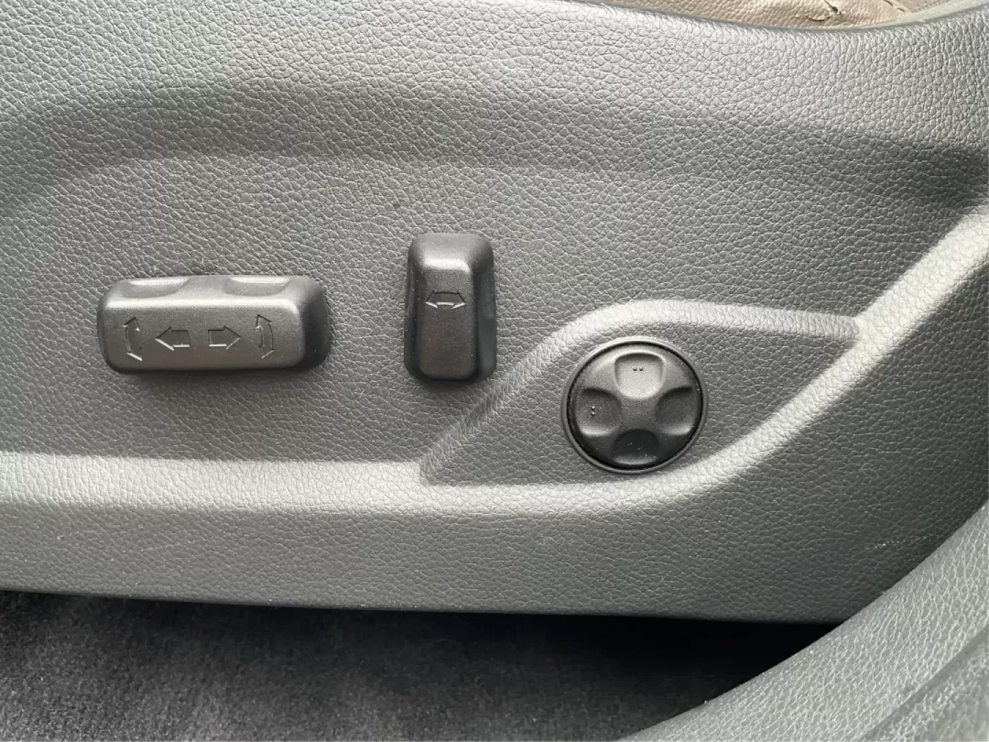 2013 Hyundai Santa Fe Sport (5XYZU3LB9DG) with an Theta II 2.4L I-4 gasoline direct injection engine, located at 4508 South Dixie Dr, Moraine, OH, 45439, (937) 908-9800, 39.689976, -84.218452 - Photo#15