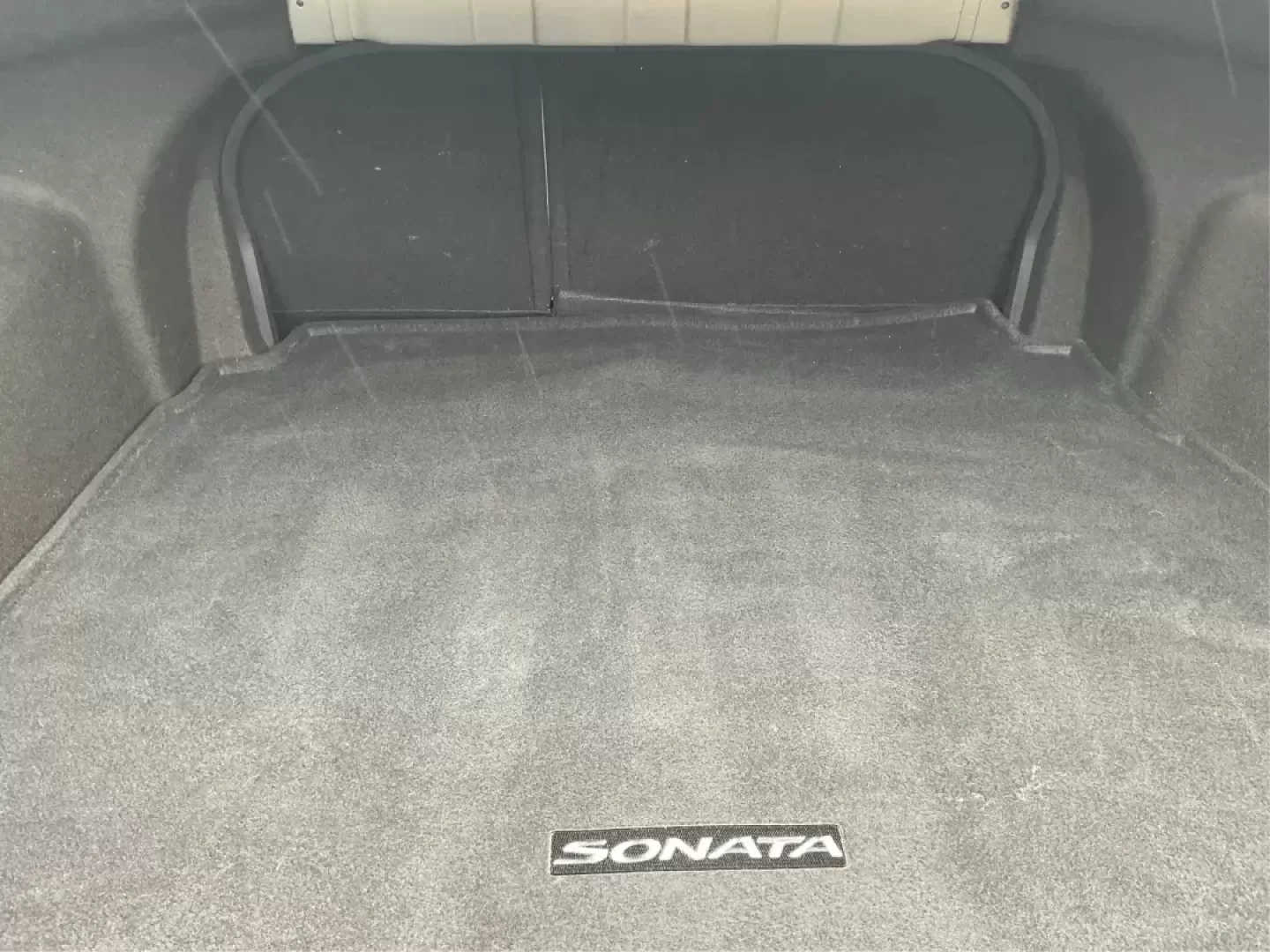 2013 Gray Hyundai Sonata GLS (5NPEB4AC5DH) with an 2.4L L4 DOHC 16V engine, 6-Speed Automatic transmission, located at 8750 N County Rd 25A, Piqua, OH, 45356, (937) 908-9800, 40.164391, -84.232513 - Photo#11