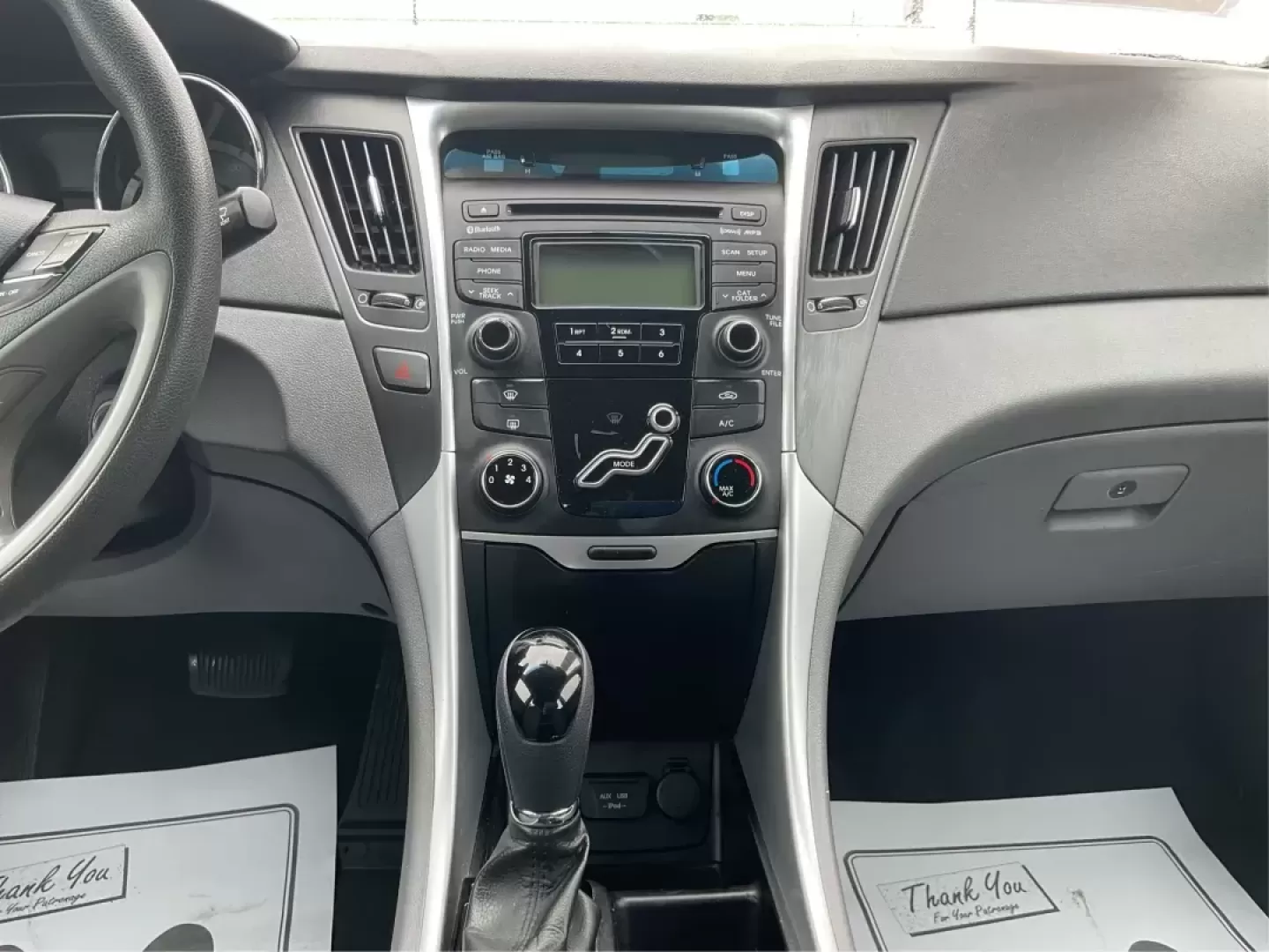 2013 Gray Hyundai Sonata GLS (5NPEB4AC5DH) with an 2.4L L4 DOHC 16V engine, 6-Speed Automatic transmission, located at 8750 N County Rd 25A, Piqua, OH, 45356, (937) 908-9800, 40.164391, -84.232513 - Photo#12