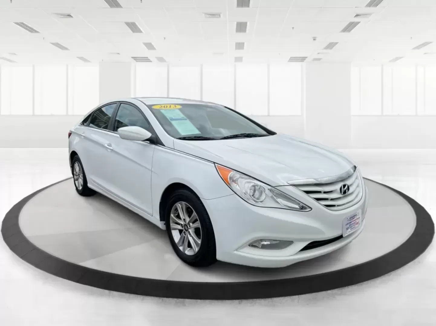 2013 Hyundai Sonata GLS (5NPEB4ACXDH) with an 2.4L I-4 gasoline direct injection engine, located at 1951 S Dayton Lakeview Rd., New Carlisle, OH, 45344, (937) 908-9800, 39.890999, -84.050255 - Photo#0