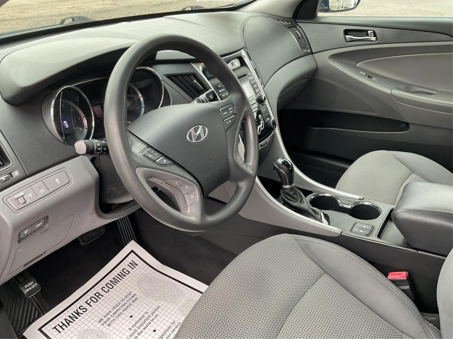2013 Hyundai Sonata GLS (5NPEB4AC5DH) with an 2.4L I-4 gasoline direct injection engine, located at 1184 Kauffman Ave, Fairborn, OH, 45324, (937) 908-9800, 39.807072, -84.030914 - Photo#8