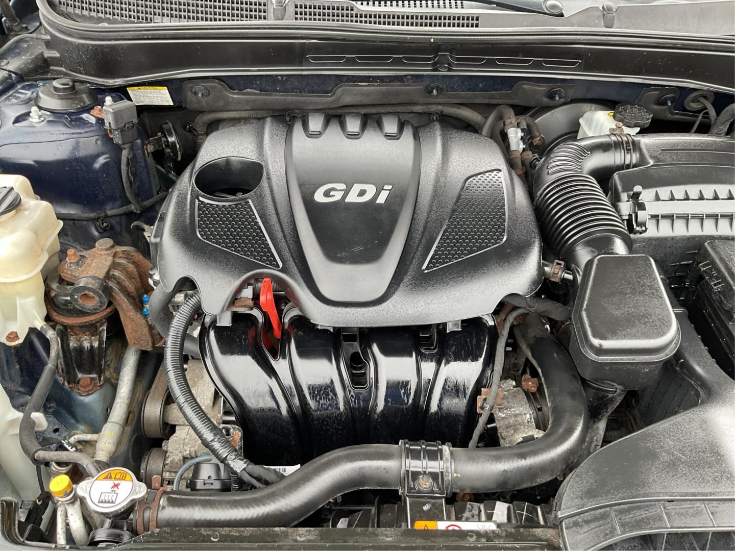 2013 Hyundai Sonata GLS (5NPEB4AC6DH) with an 2.4L L4 DOHC 16V engine, 6-Speed Automatic transmission, located at 1951 S Dayton Lakeview Rd., New Carlisle, OH, 45344, (937) 908-9800, 39.890999, -84.050255 - Photo#10