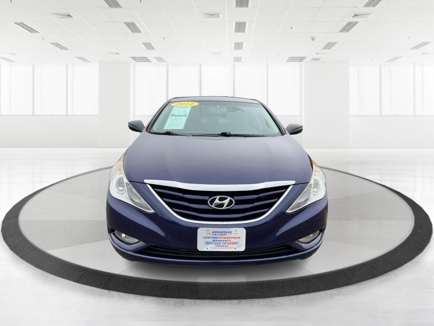 2013 Hyundai Sonata GLS (5NPEB4AC6DH) with an 2.4L L4 DOHC 16V engine, 6-Speed Automatic transmission, located at 1951 S Dayton Lakeview Rd., New Carlisle, OH, 45344, (937) 908-9800, 39.890999, -84.050255 - Photo#6