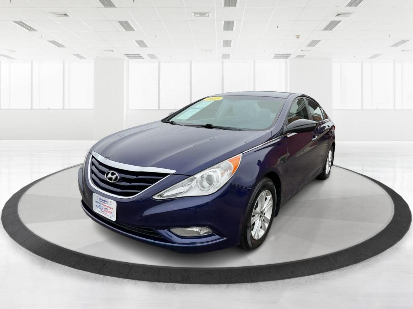 2013 Hyundai Sonata GLS (5NPEB4AC6DH) with an 2.4L L4 DOHC 16V engine, 6-Speed Automatic transmission, located at 1951 S Dayton Lakeview Rd., New Carlisle, OH, 45344, (937) 908-9800, 39.890999, -84.050255 - Photo#7