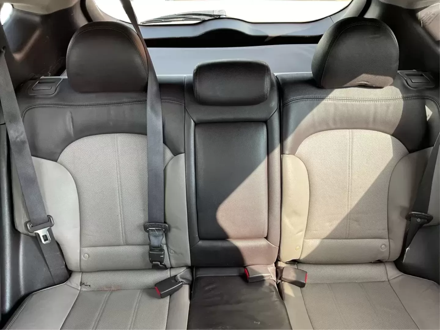 2013 Hyundai Tucson Limited (KM8JU3AC4DU) with an Theta II 2.4L I-4 DOHC engine, located at 1099 N County Rd 25A , Troy, OH, 45373, (937) 908-9800, 40.057079, -84.212883 - Photo#13