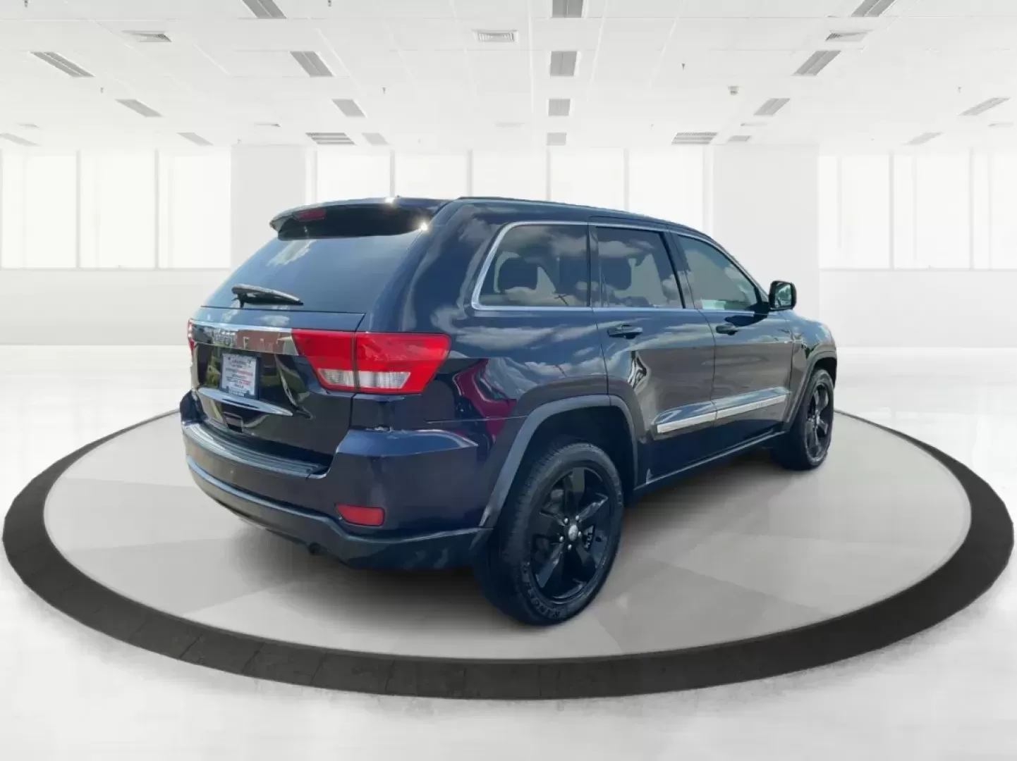 2013 Jeep Grand Cherokee Laredo (1C4RJFAG7DC) with an Other engine, located at 1951 S Dayton Lakeview Rd., New Carlisle, OH, 45344, (937) 908-9800, 39.890999, -84.050255 - Photo#2