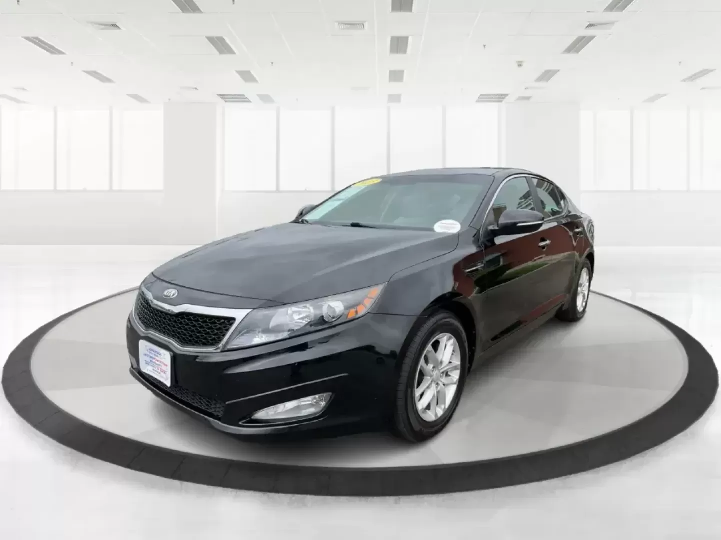 2013 Kia Optima LX (5XXGM4A72DG) with an 2.4L I-4 gasoline direct injection engine, located at 401 Woodman Dr, Riverside, OH, 45431, (937) 908-9800, 39.760899, -84.123421 - Photo#6