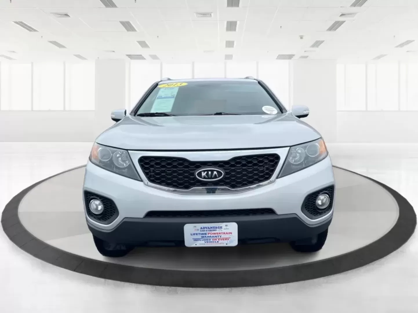 2013 Kia Sorento LX (5XYKT3A61DG) with an 2.4L I-4 gasoline direct injection engine, located at 401 Woodman Dr, Riverside, OH, 45431, (937) 908-9800, 39.760899, -84.123421 - Photo#6