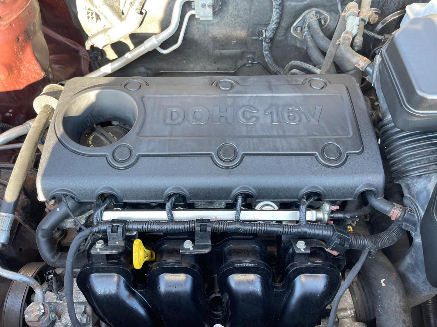 2013 Kia Sorento LX 2WD (5XYKT3A14DG) with an 2.4L L4 DOHC 16V engine, 6-Speed Automatic transmission, located at 8750 N County Rd 25A, Piqua, OH, 45356, (937) 908-9800, 40.164391, -84.232513 - Photo#10