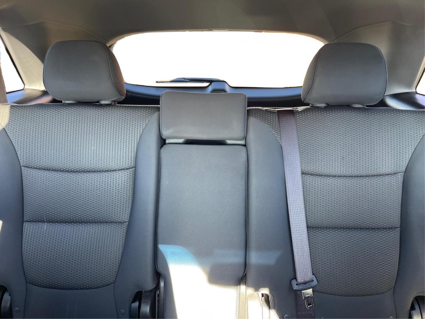 2013 Kia Sorento LX 2WD (5XYKT3A14DG) with an 2.4L L4 DOHC 16V engine, 6-Speed Automatic transmission, located at 8750 N County Rd 25A, Piqua, OH, 45356, (937) 908-9800, 40.164391, -84.232513 - Photo#13