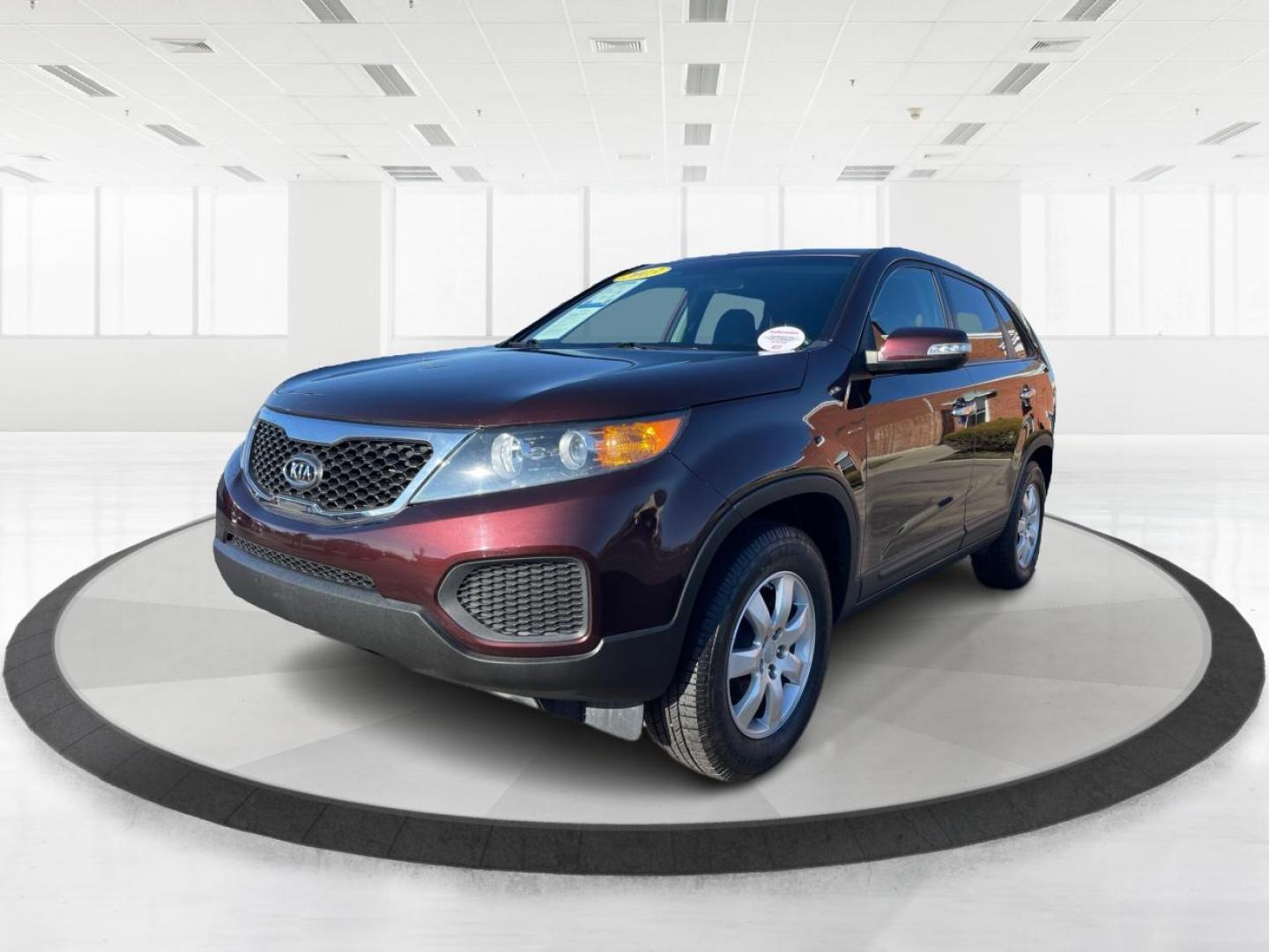 2013 Kia Sorento LX 2WD (5XYKT3A14DG) with an 2.4L L4 DOHC 16V engine, 6-Speed Automatic transmission, located at 8750 N County Rd 25A, Piqua, OH, 45356, (937) 908-9800, 40.164391, -84.232513 - Photo#7
