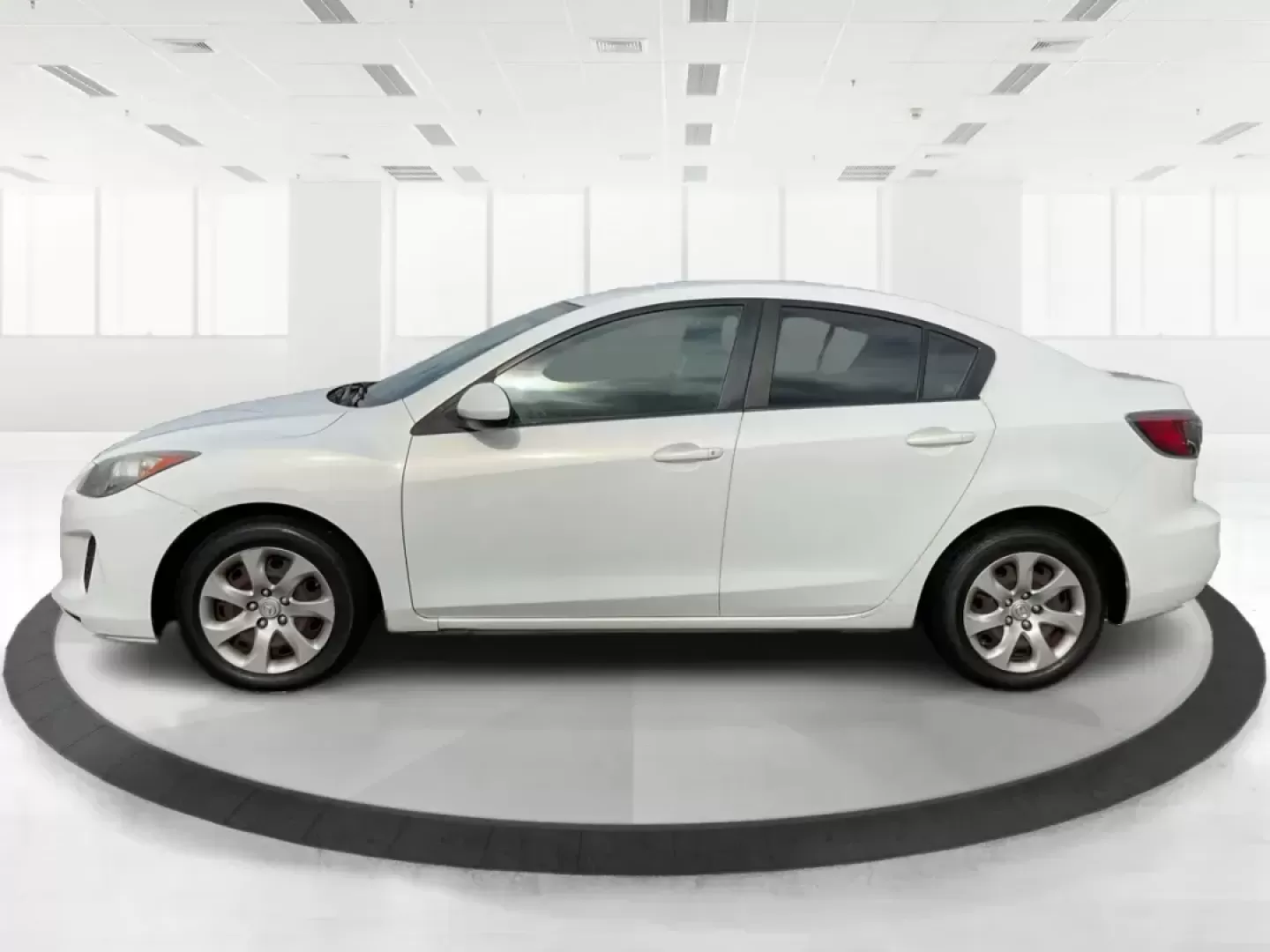 2013 Mazda Mazda3 i SV (JM1BL1TF0D1) with an 2L I-4 DOHC engine, located at 1184 Kauffman Ave, Fairborn, OH, 45324, (937) 908-9800, 39.807072, -84.030914 - Photo#6