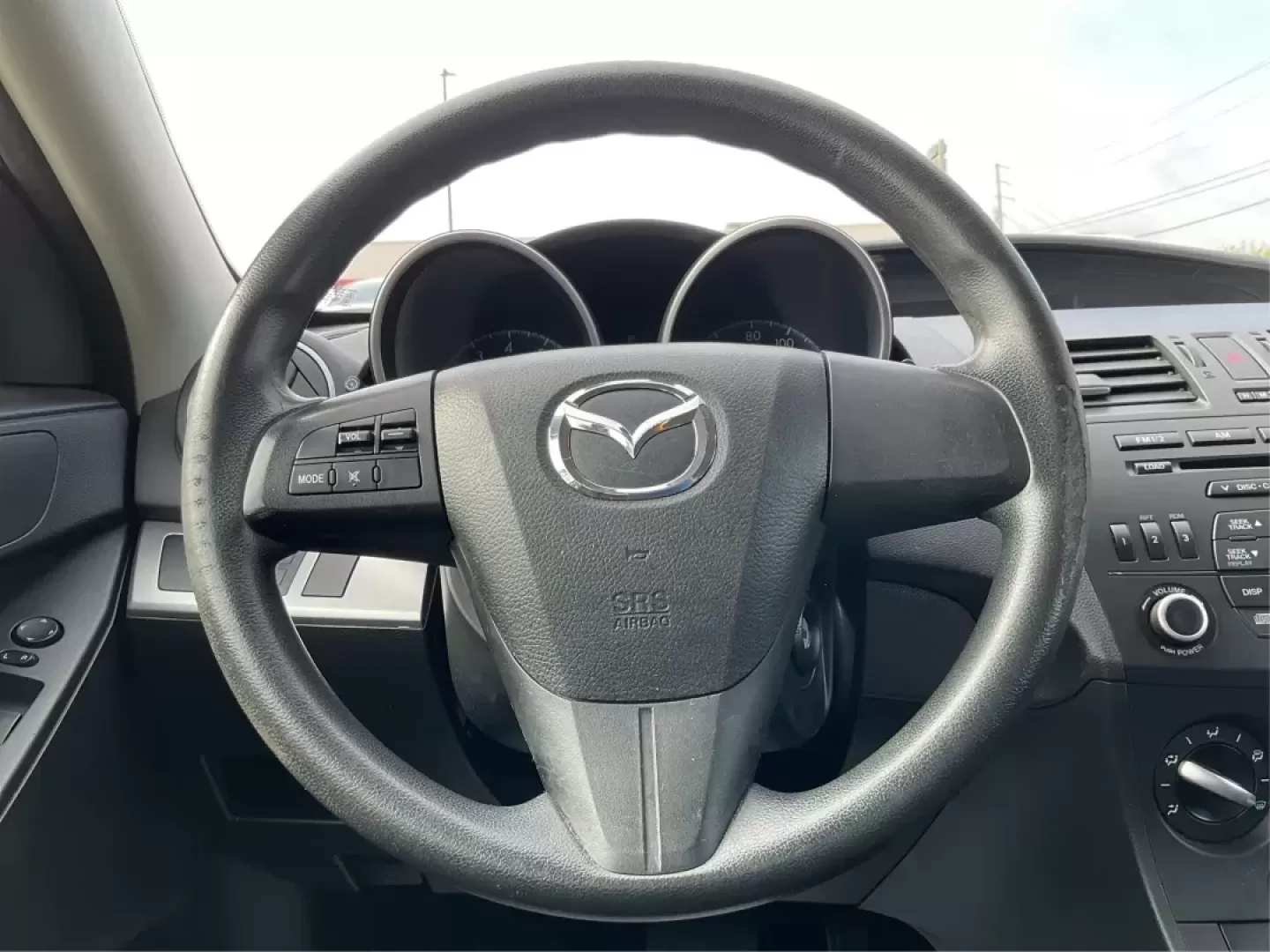 2013 Mazda Mazda3 i SV (JM1BL1TF0D1) with an 2L I-4 DOHC engine, located at 1184 Kauffman Ave, Fairborn, OH, 45324, (937) 908-9800, 39.807072, -84.030914 - Photo#16