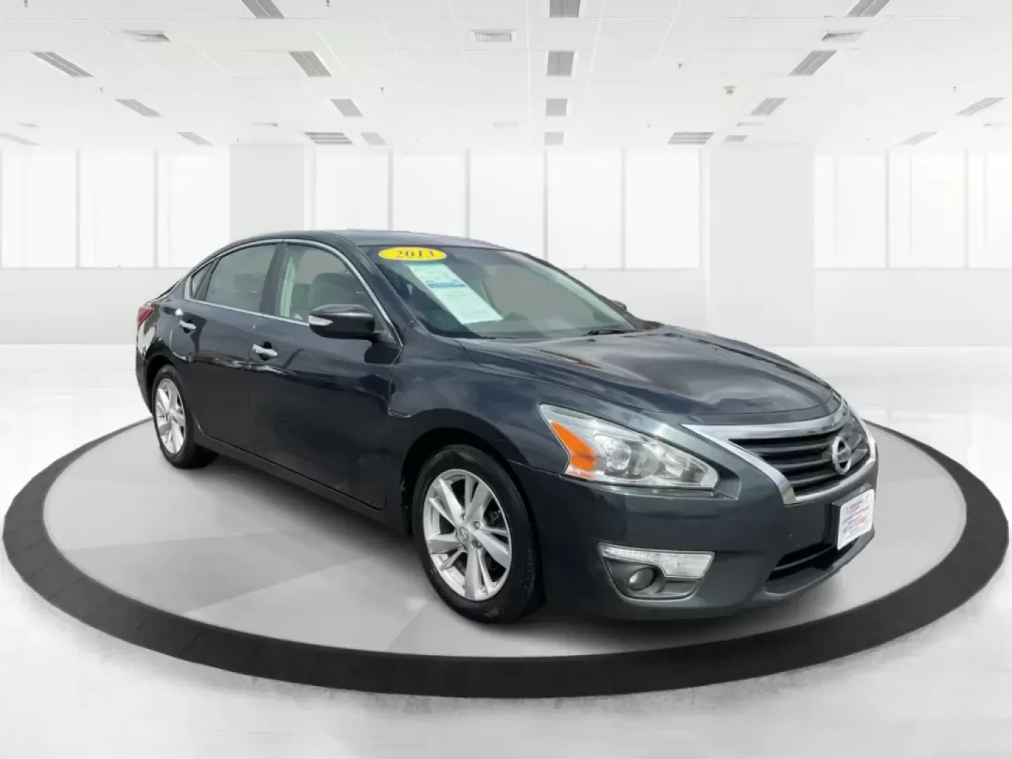 2013 Nissan Altima 2.5 SL (1N4AL3AP9DN) with an 2.5L I-4 DOHC engine, located at 880 E. National Road, Vandalia, OH, 45377, (937) 908-9800, 39.891918, -84.183594 - Photo#0