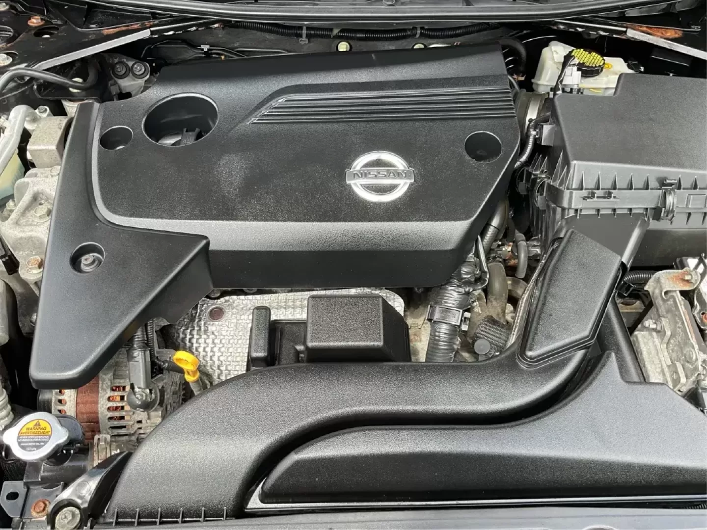 2013 Nissan Altima 2.5 SL (1N4AL3AP9DN) with an 2.5L I-4 DOHC engine, located at 880 E. National Road, Vandalia, OH, 45377, (937) 908-9800, 39.891918, -84.183594 - Photo#11