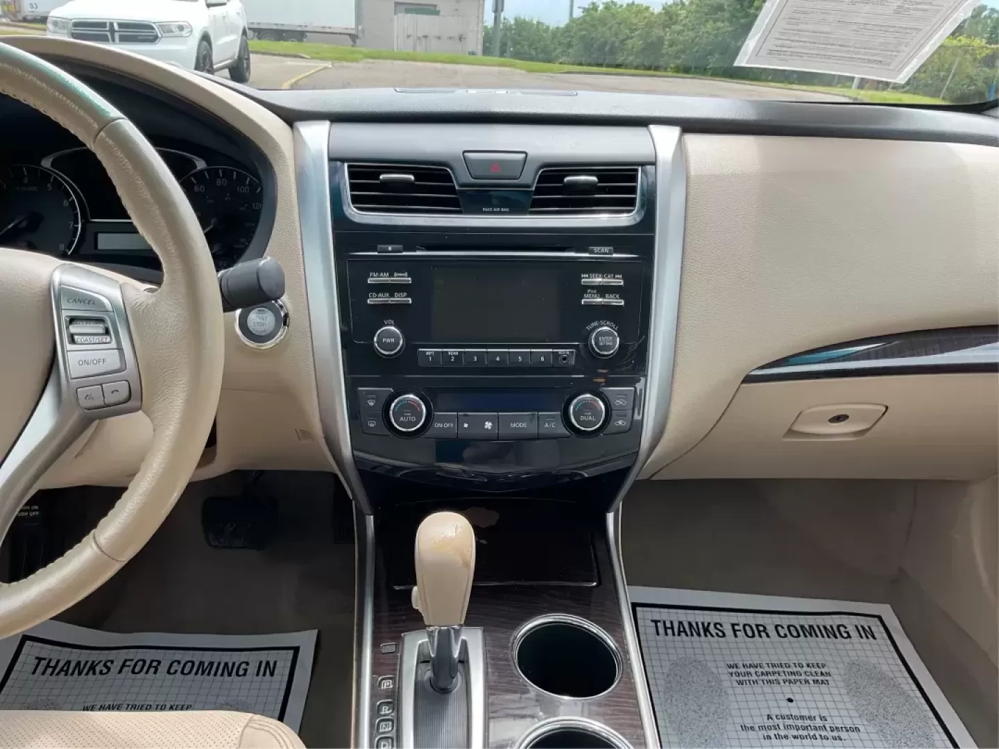 2013 Nissan Altima 2.5 SL (1N4AL3AP9DN) with an 2.5L I-4 DOHC engine, located at 880 E. National Road, Vandalia, OH, 45377, (937) 908-9800, 39.891918, -84.183594 - Photo#13