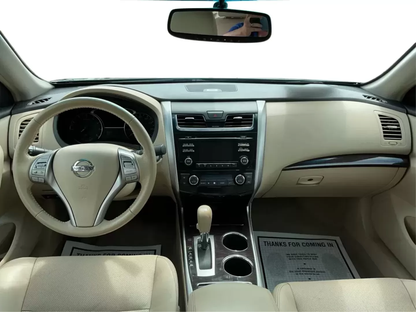 2013 Nissan Altima 2.5 SL (1N4AL3AP9DN) with an 2.5L I-4 DOHC engine, located at 880 E. National Road, Vandalia, OH, 45377, (937) 908-9800, 39.891918, -84.183594 - Photo#20