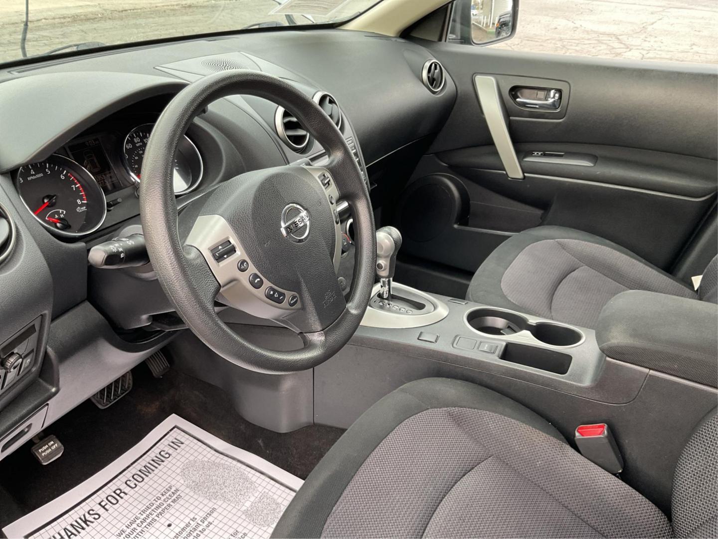 2013 Nissan Rogue SV (JN8AS5MV7DW) with an 2.5L I-4 DOHC engine, located at 1230 East Main St, Xenia, OH, 45385, (937) 908-9800, 39.688026, -83.910172 - Photo#8