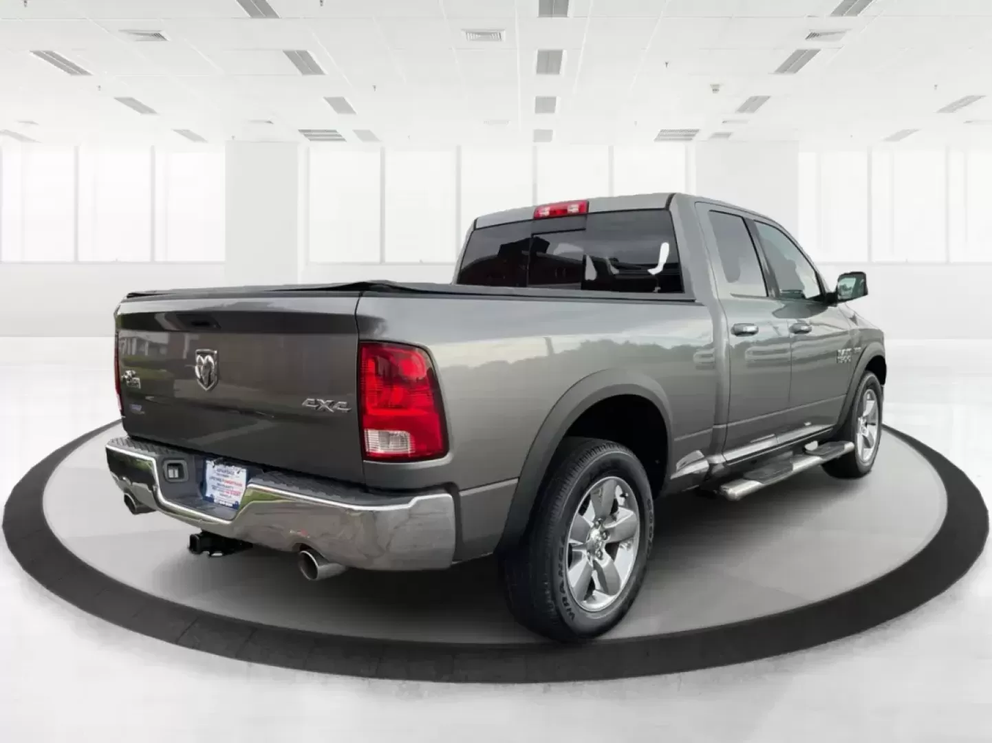 2013 Ram 1500 Big Horn (1C6RR7GT4DS) with an HEMI 5.7L V-8 variable valve control engine, located at 1951 S Dayton Lakeview Rd., New Carlisle, OH, 45344, (937) 908-9800, 39.890999, -84.050255 - Photo#2