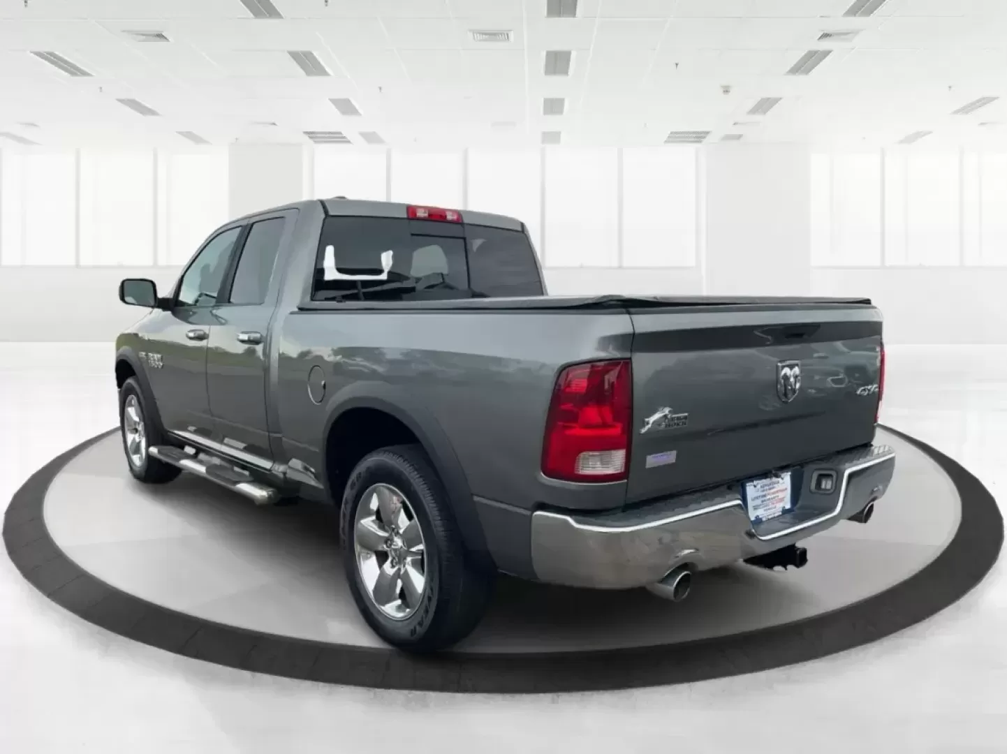 2013 Ram 1500 Big Horn (1C6RR7GT4DS) with an HEMI 5.7L V-8 variable valve control engine, located at 1951 S Dayton Lakeview Rd., New Carlisle, OH, 45344, (937) 908-9800, 39.890999, -84.050255 - Photo#4