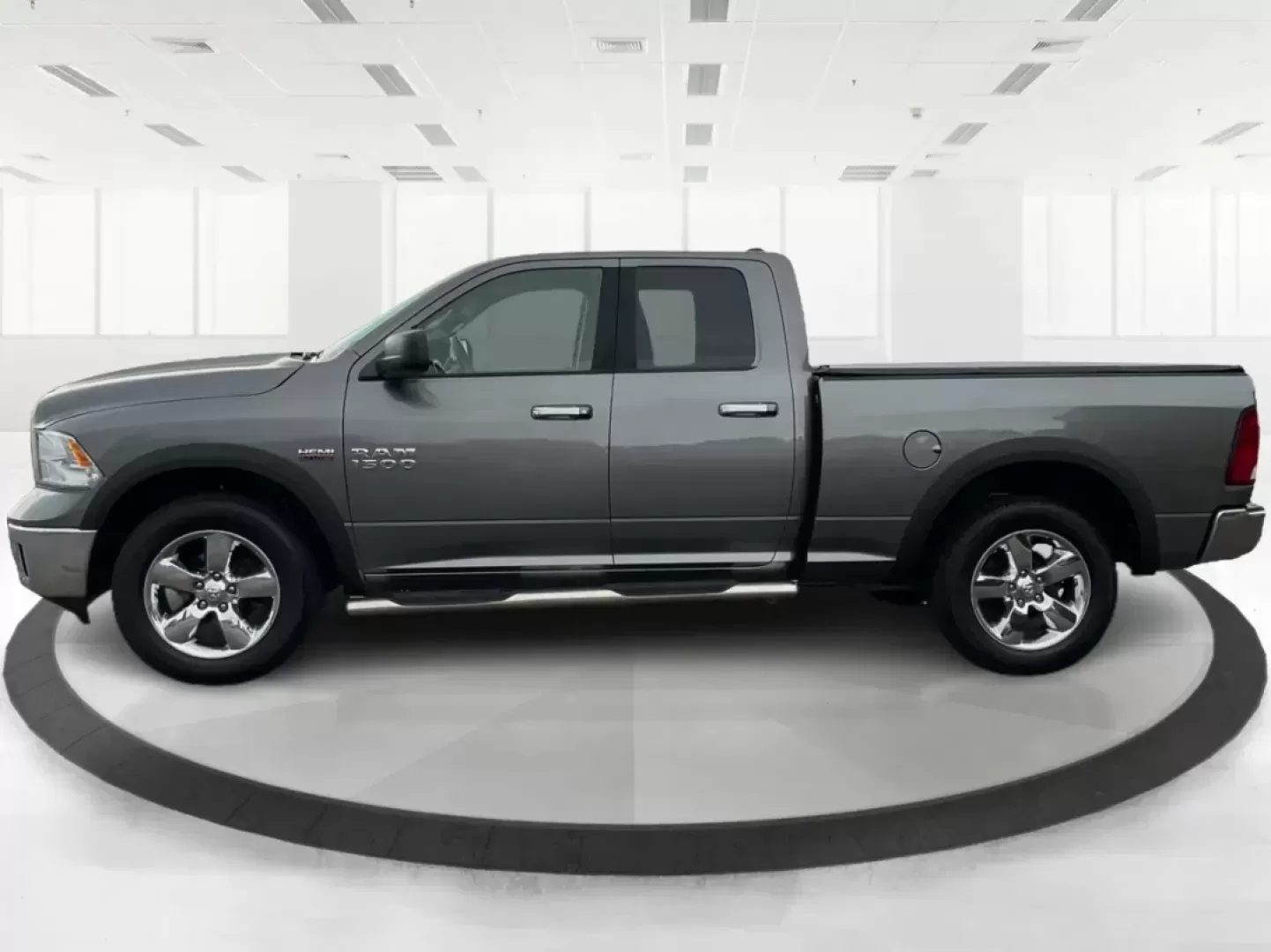 2013 Ram 1500 Big Horn (1C6RR7GT4DS) with an HEMI 5.7L V-8 variable valve control engine, located at 1951 S Dayton Lakeview Rd., New Carlisle, OH, 45344, (937) 908-9800, 39.890999, -84.050255 - Photo#5