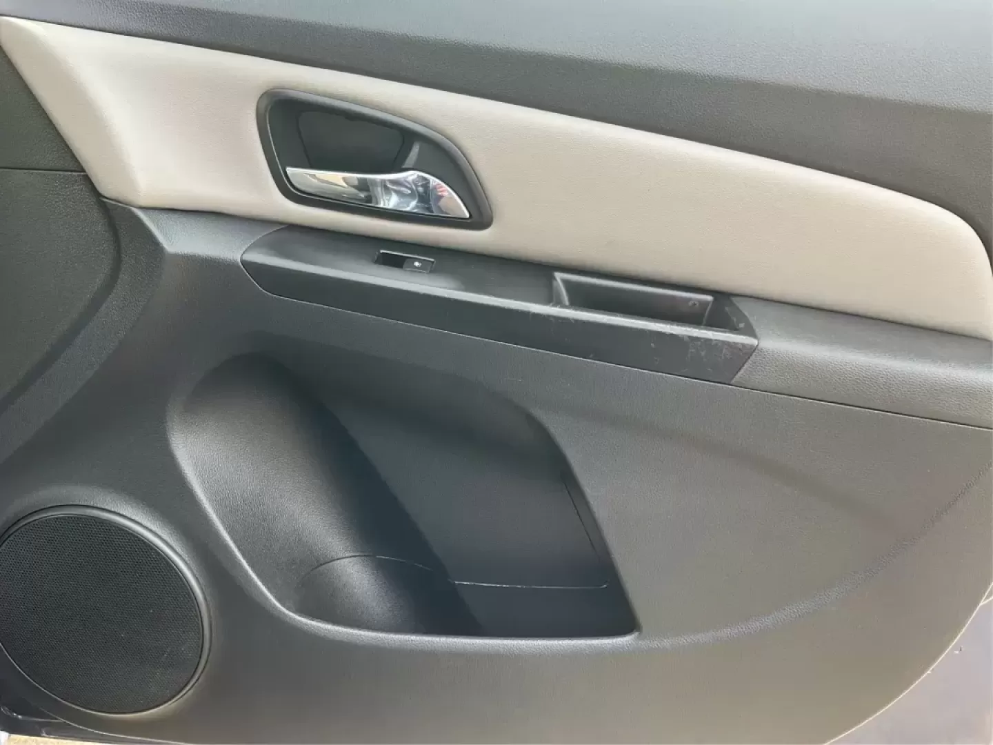 2014 Chevrolet Cruze LS Auto (1G1PA5SG0E7) with an ECOTEC 1.8L I-4 DOHC engine, located at 1230 East Main St, Xenia, OH, 45385, (937) 908-9800, 39.688026, -83.910172 - Photo#19