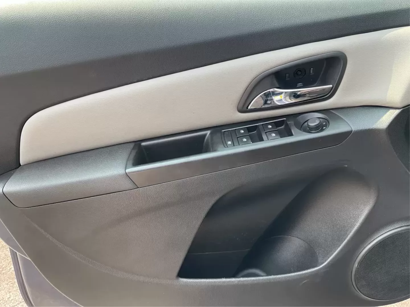2014 Chevrolet Cruze LS Auto (1G1PA5SH3E7) with an ECOTEC 1.8L I-4 DOHC engine, located at 1951 S Dayton Lakeview Rd., New Carlisle, OH, 45344, (937) 908-9800, 39.890999, -84.050255 - Photo#17