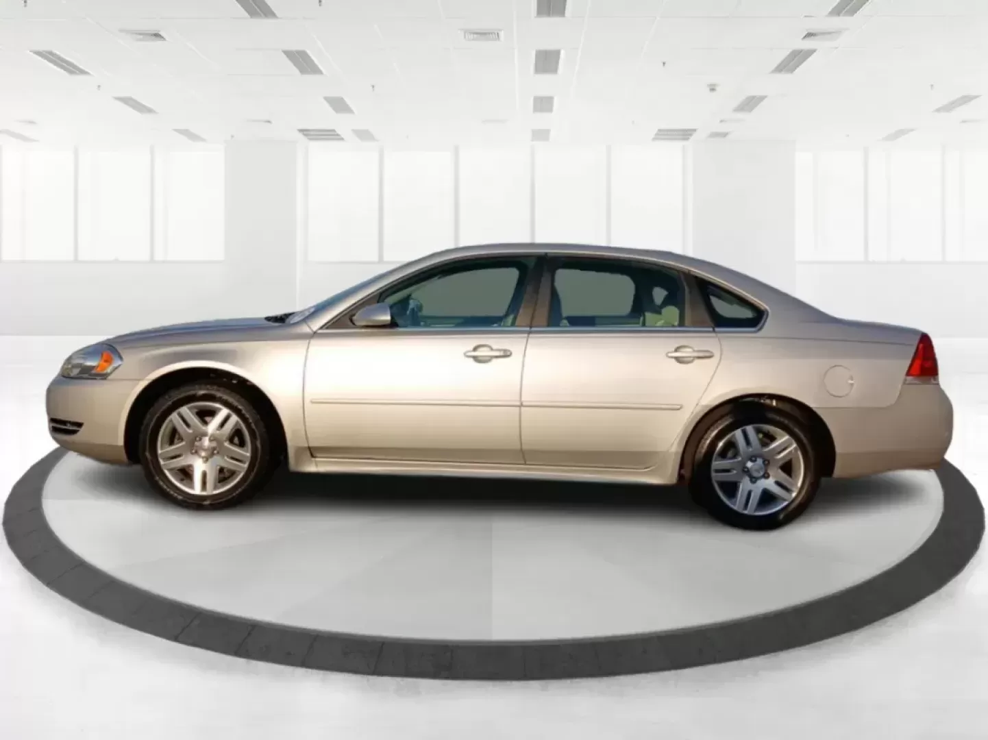 2014 Chevrolet Impala Limited LT (2G1WB5E3XE1) with an 3.6L V6 DOHC 16V FFV engine, 6-Speed Automatic transmission, located at 8750 N County Rd 25A, Piqua, OH, 45356, (937) 908-9800, 40.164391, -84.232513 - Photo#6