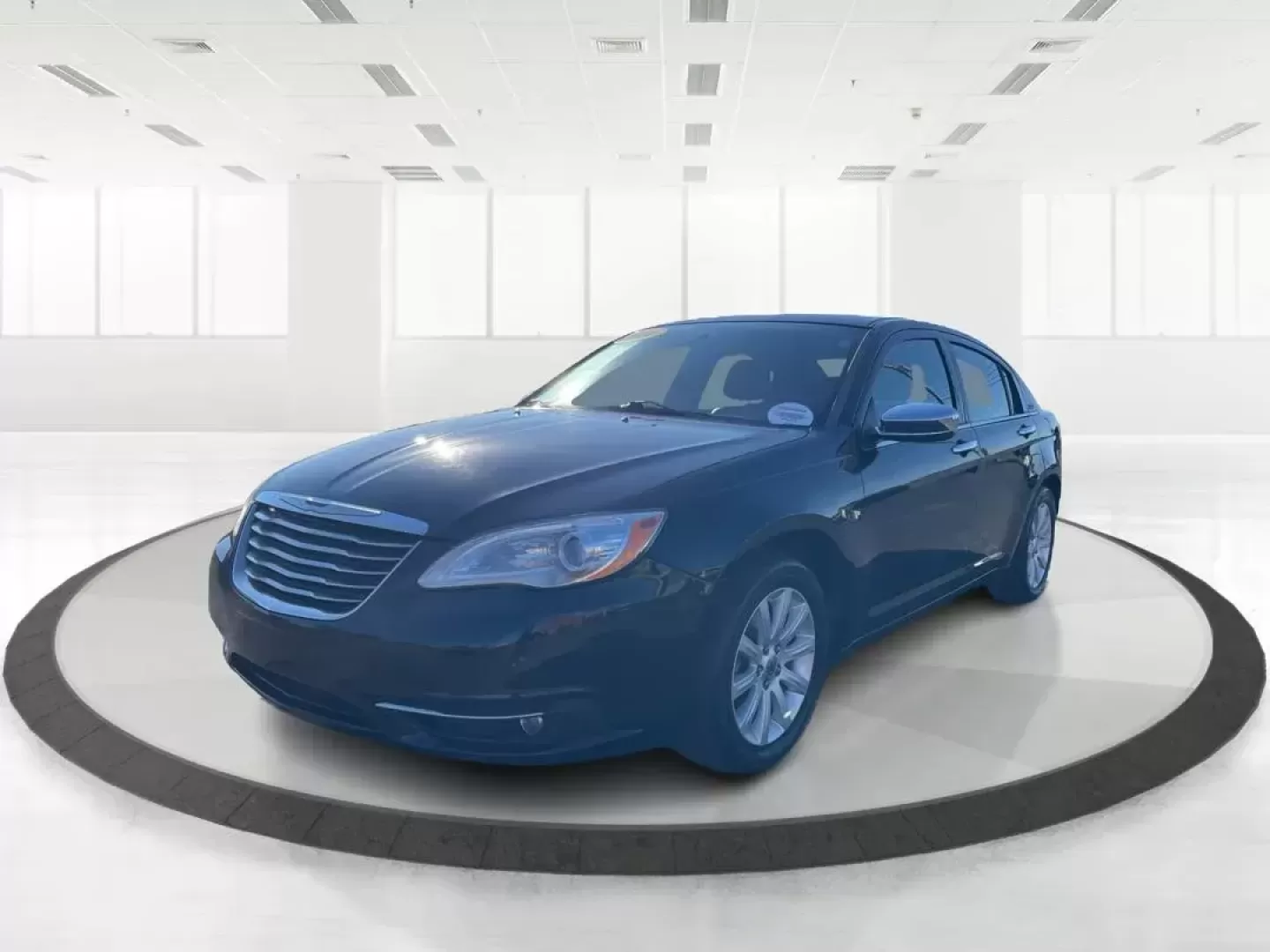 2014 Chrysler 200 Limited (1C3CCBCG6EN) with an 3.6L V6 DOHC 24V FFV engine, 6-Speed Automatic transmission, located at 1184 Kauffman Ave, Fairborn, OH, 45324, (937) 908-9800, 39.807072, -84.030914 - Photo#8