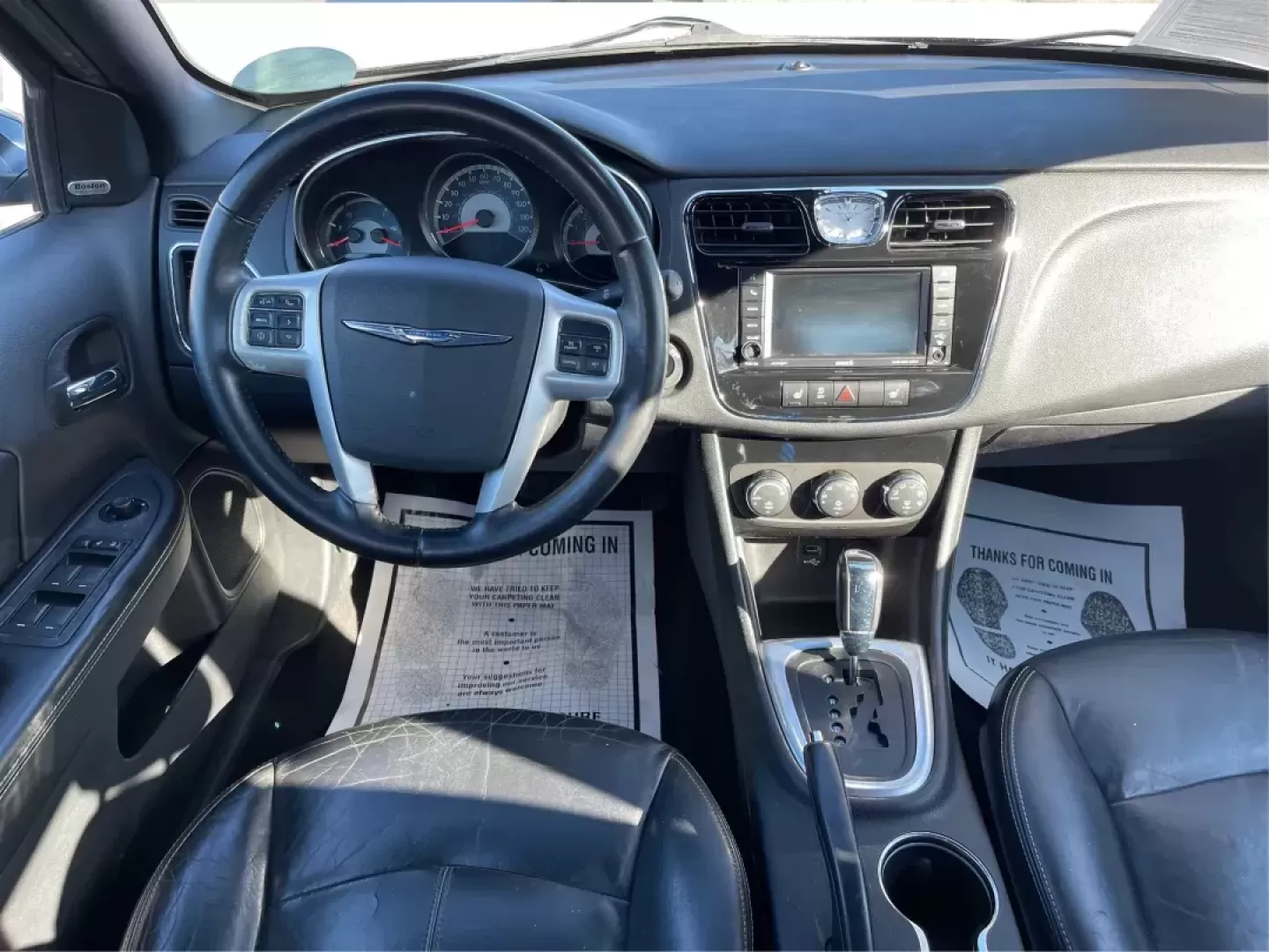 2014 Chrysler 200 Limited (1C3CCBCG6EN) with an 3.6L V6 DOHC 24V FFV engine, 6-Speed Automatic transmission, located at 1184 Kauffman Ave, Fairborn, OH, 45324, (937) 908-9800, 39.807072, -84.030914 - Photo#20