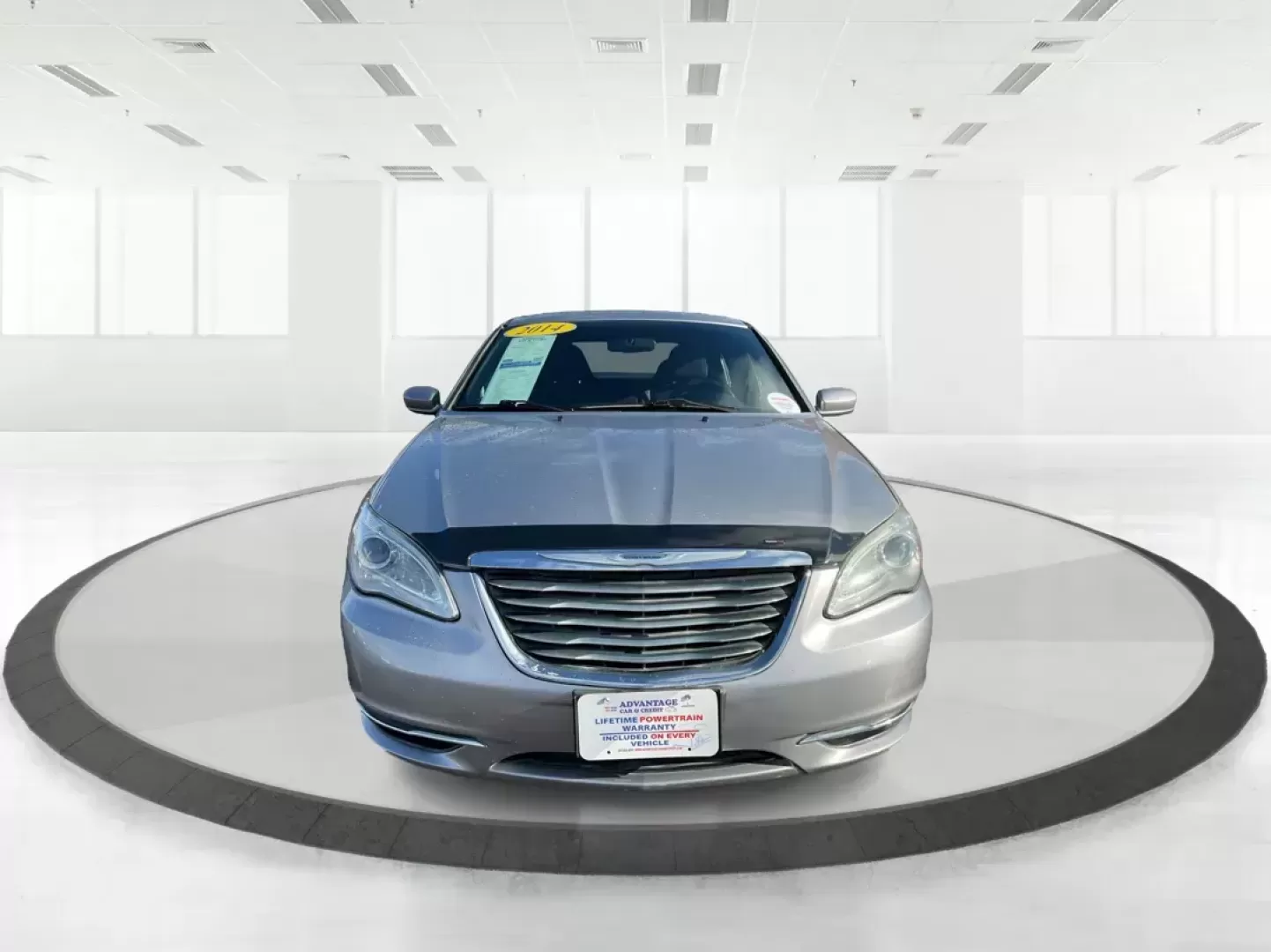 2014 Chrysler 200 LX (1C3CCBAB2EN) with an Other engine, located at 1230 East Main St, Xenia, OH, 45385, (937) 908-9800, 39.688026, -83.910172 - Photo#6