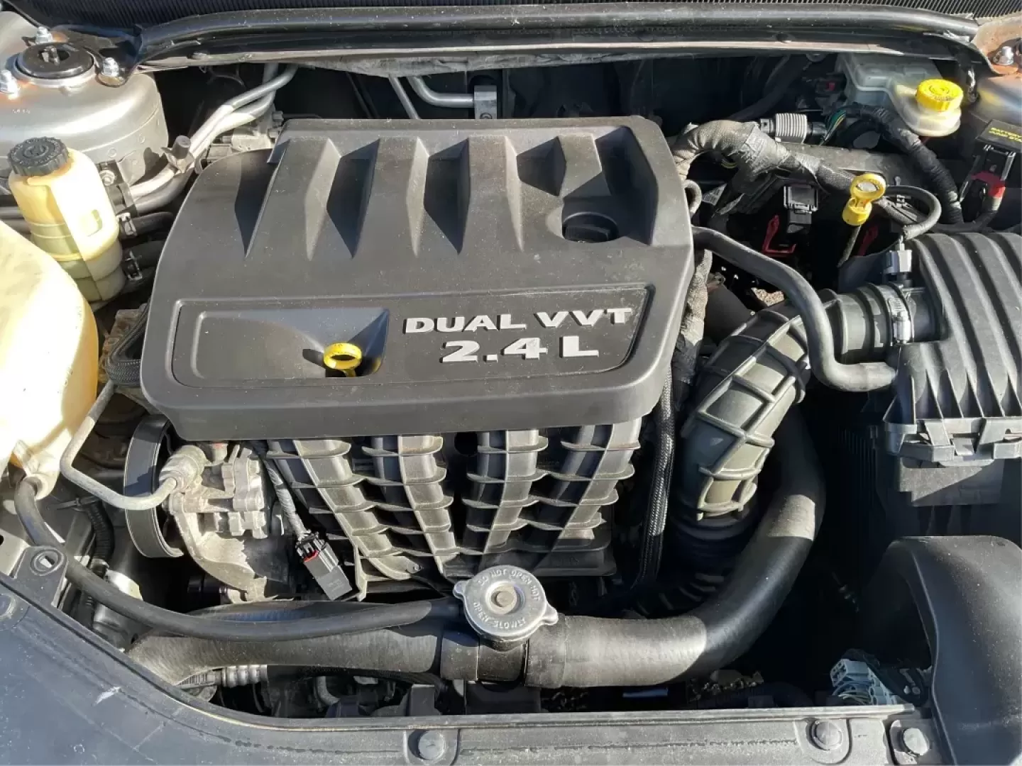 2014 Chrysler 200 LX (1C3CCBAB2EN) with an Other engine, located at 1230 East Main St, Xenia, OH, 45385, (937) 908-9800, 39.688026, -83.910172 - Photo#10