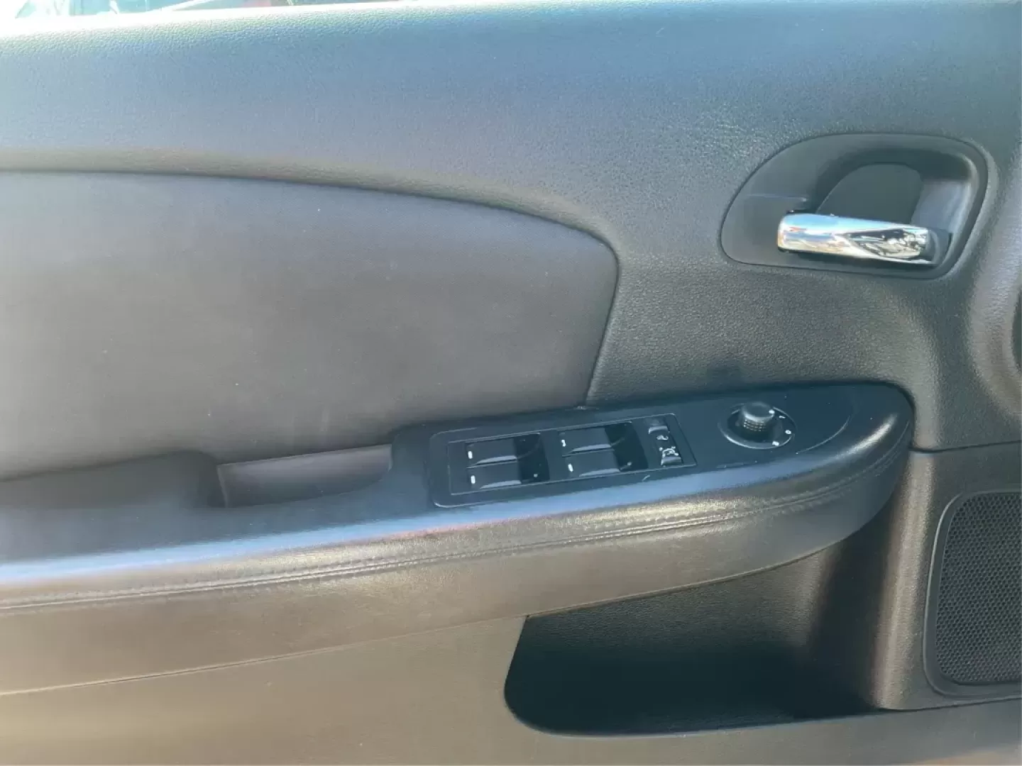 2014 Chrysler 200 LX (1C3CCBAB2EN) with an Other engine, located at 1230 East Main St, Xenia, OH, 45385, (937) 908-9800, 39.688026, -83.910172 - Photo#16
