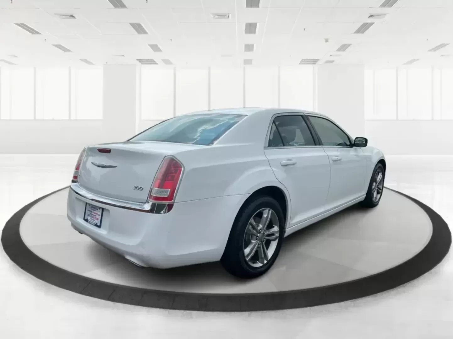 2014 Chrysler 300 Base (2C3CCARG4EH) with an Other engine, located at 1099 N County Rd 25A , Troy, OH, 45373, (937) 908-9800, 40.057079, -84.212883 - Photo#2