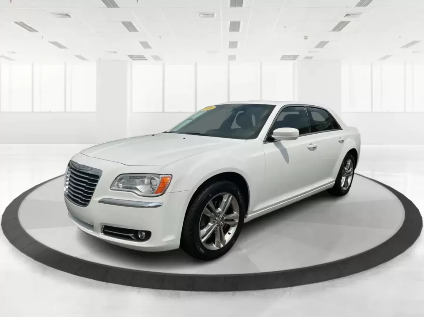 2014 Chrysler 300 Base (2C3CCARG4EH) with an Other engine, located at 1099 N County Rd 25A , Troy, OH, 45373, (937) 908-9800, 40.057079, -84.212883 - Photo#7