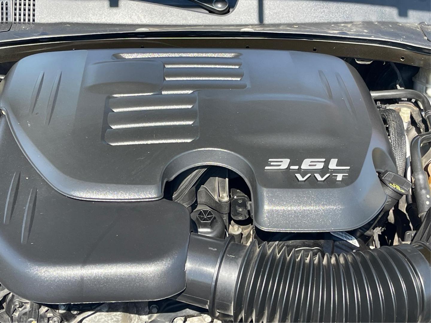 2014 Chrysler 300 RWD (2C3CCAAG8EH) with an Other engine, located at 4508 South Dixie Dr, Moraine, OH, 45439, (937) 908-9800, 39.689976, -84.218452 - Photo#10