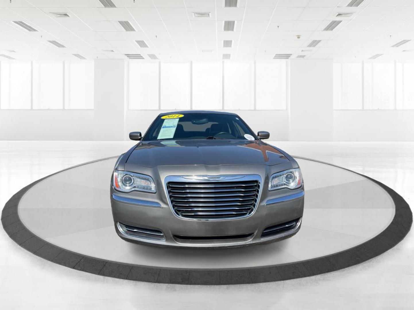 2014 Chrysler 300 RWD (2C3CCAAG8EH) with an Other engine, located at 4508 South Dixie Dr, Moraine, OH, 45439, (937) 908-9800, 39.689976, -84.218452 - Photo#6