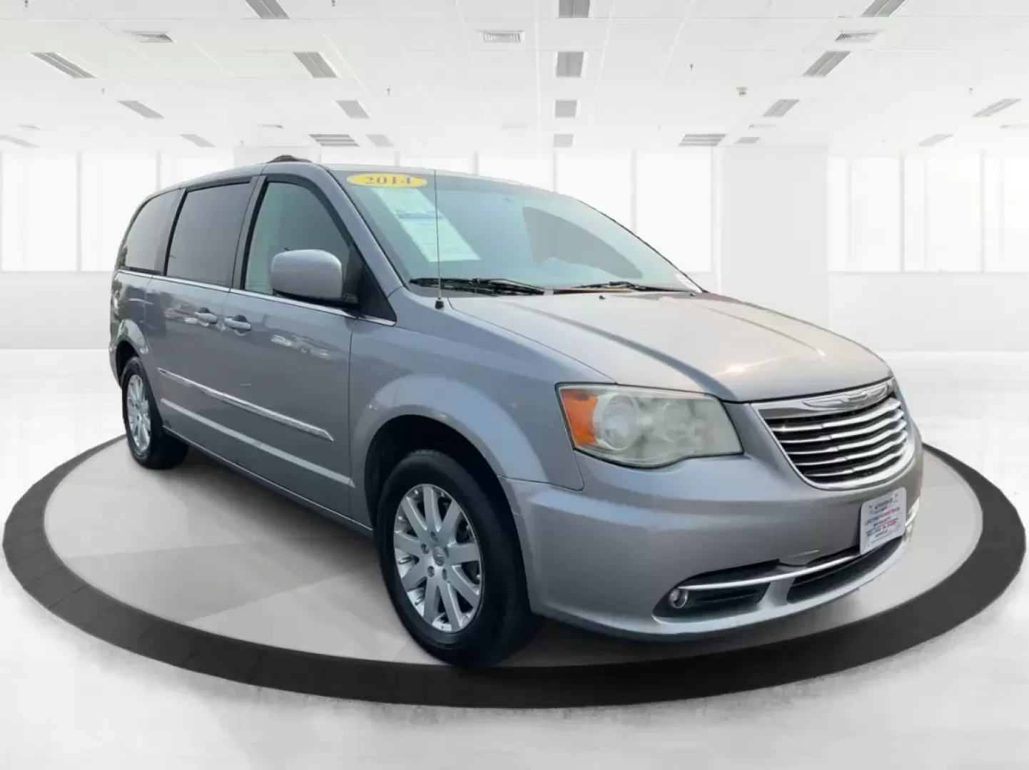 2014 Chrysler Town and Country Touring (2C4RC1BG3ER) with an 3.6L V6 DOHC 24V engine, 6-Speed Automatic transmission, located at 8750 N County Rd 25A, Piqua, OH, 45356, (937) 908-9800, 40.164391, -84.232513 - Photo#0