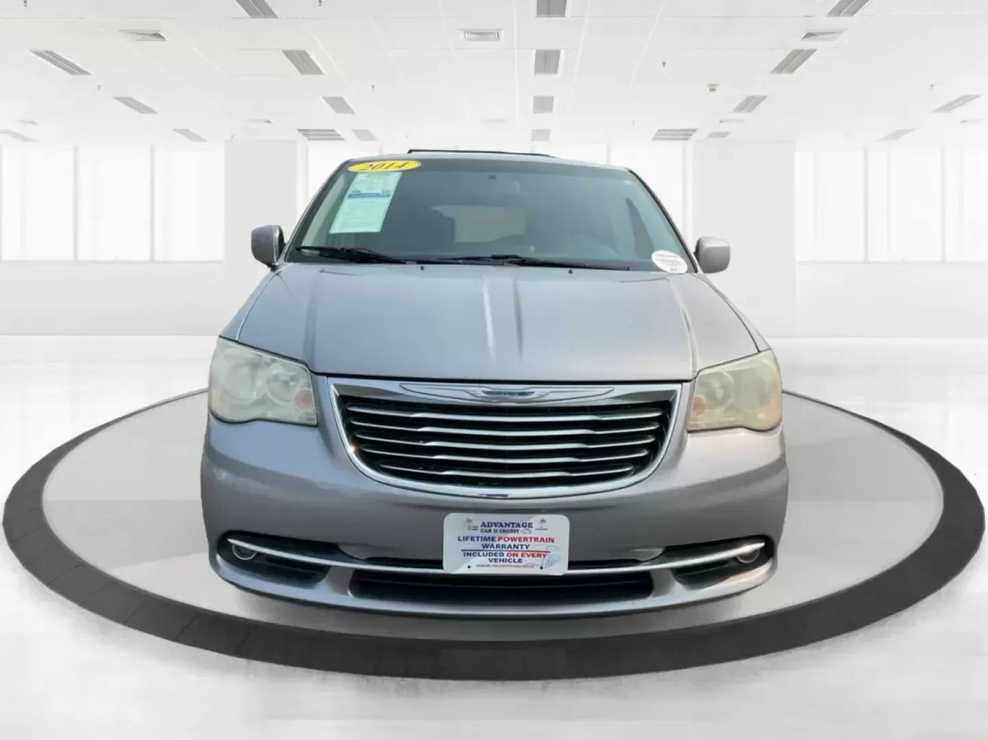 2014 Chrysler Town and Country Touring (2C4RC1BG3ER) with an 3.6L V6 DOHC 24V engine, 6-Speed Automatic transmission, located at 8750 N County Rd 25A, Piqua, OH, 45356, (937) 908-9800, 40.164391, -84.232513 - Photo#6