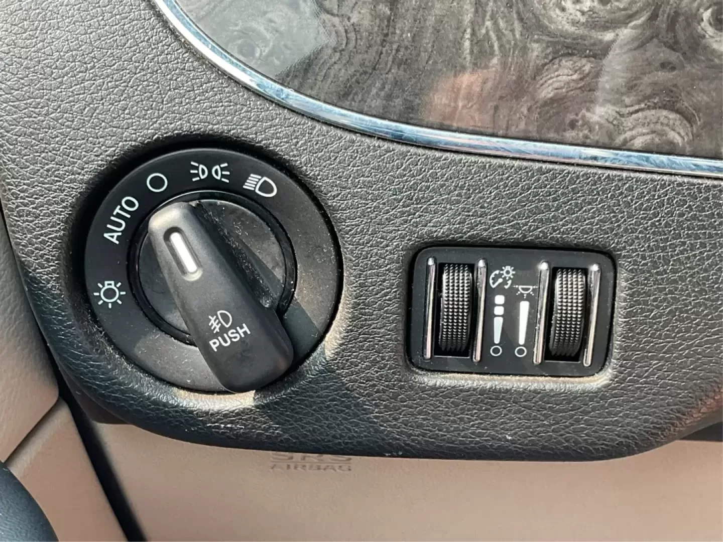 2014 Chrysler Town and Country Touring (2C4RC1BG3ER) with an 3.6L V6 DOHC 24V engine, 6-Speed Automatic transmission, located at 8750 N County Rd 25A, Piqua, OH, 45356, (937) 908-9800, 40.164391, -84.232513 - Photo#16