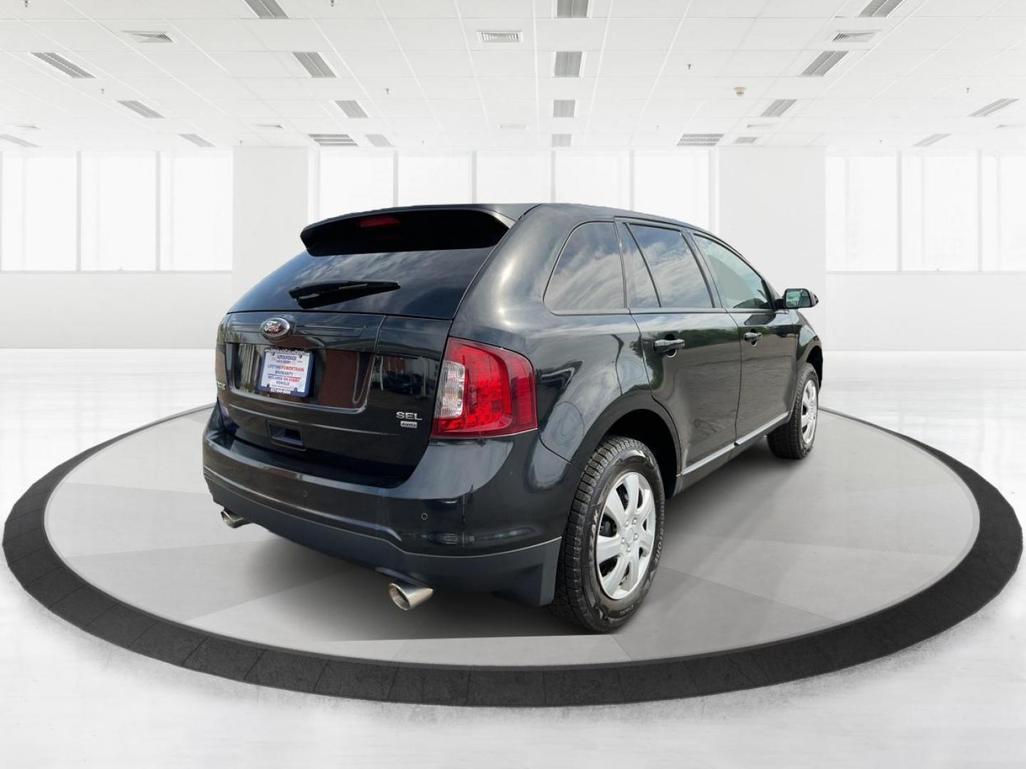 2014 Ford Edge SEL (2FMDK4JC8EB) with an 3.5L V-6 DOHC engine, located at 1230 East Main St, Xenia, OH, 45385, (937) 908-9800, 39.688026, -83.910172 - Photo#2