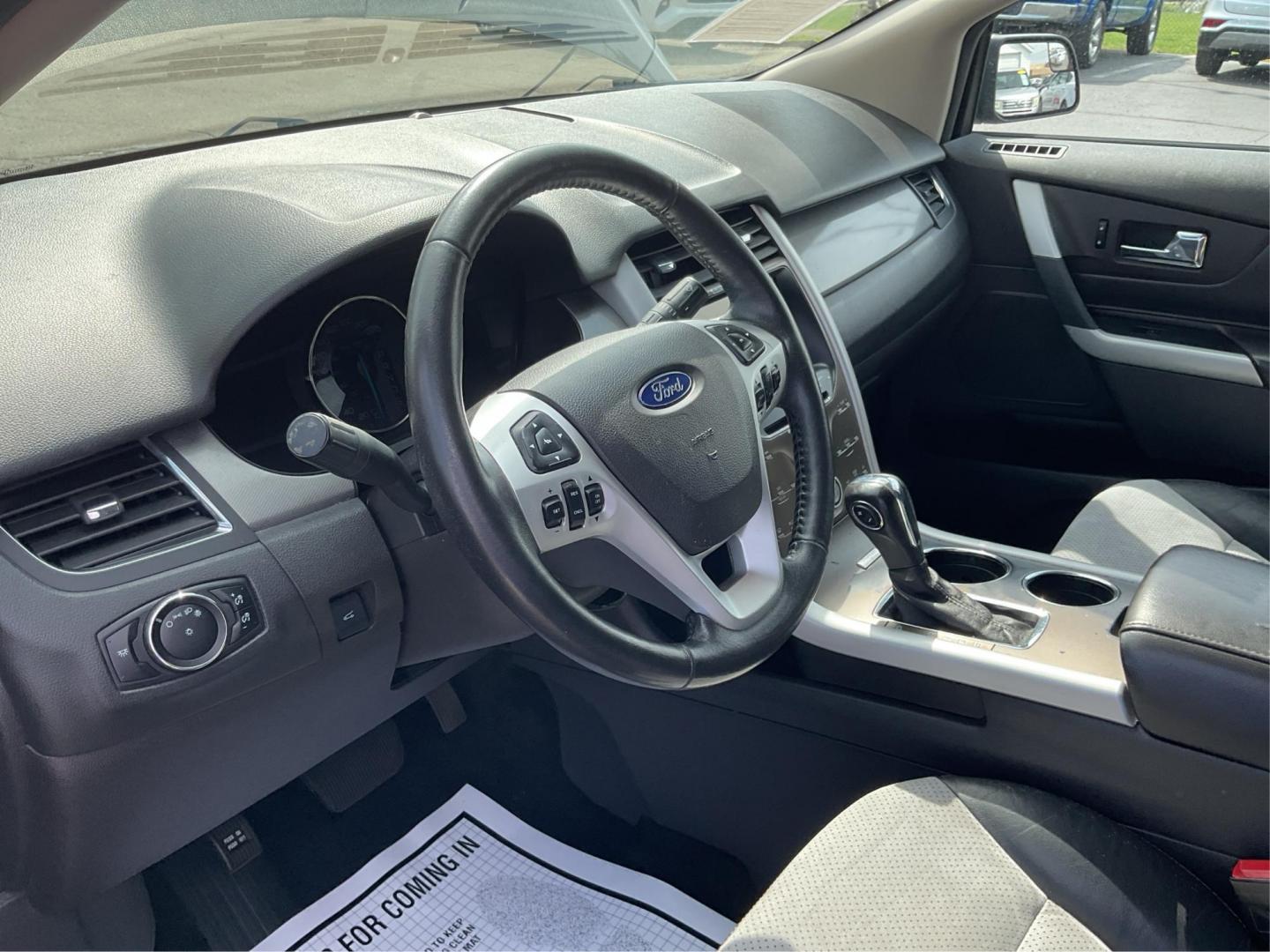 2014 Ford Edge SEL (2FMDK4JC8EB) with an 3.5L V-6 DOHC engine, located at 1230 East Main St, Xenia, OH, 45385, (937) 908-9800, 39.688026, -83.910172 - Photo#8