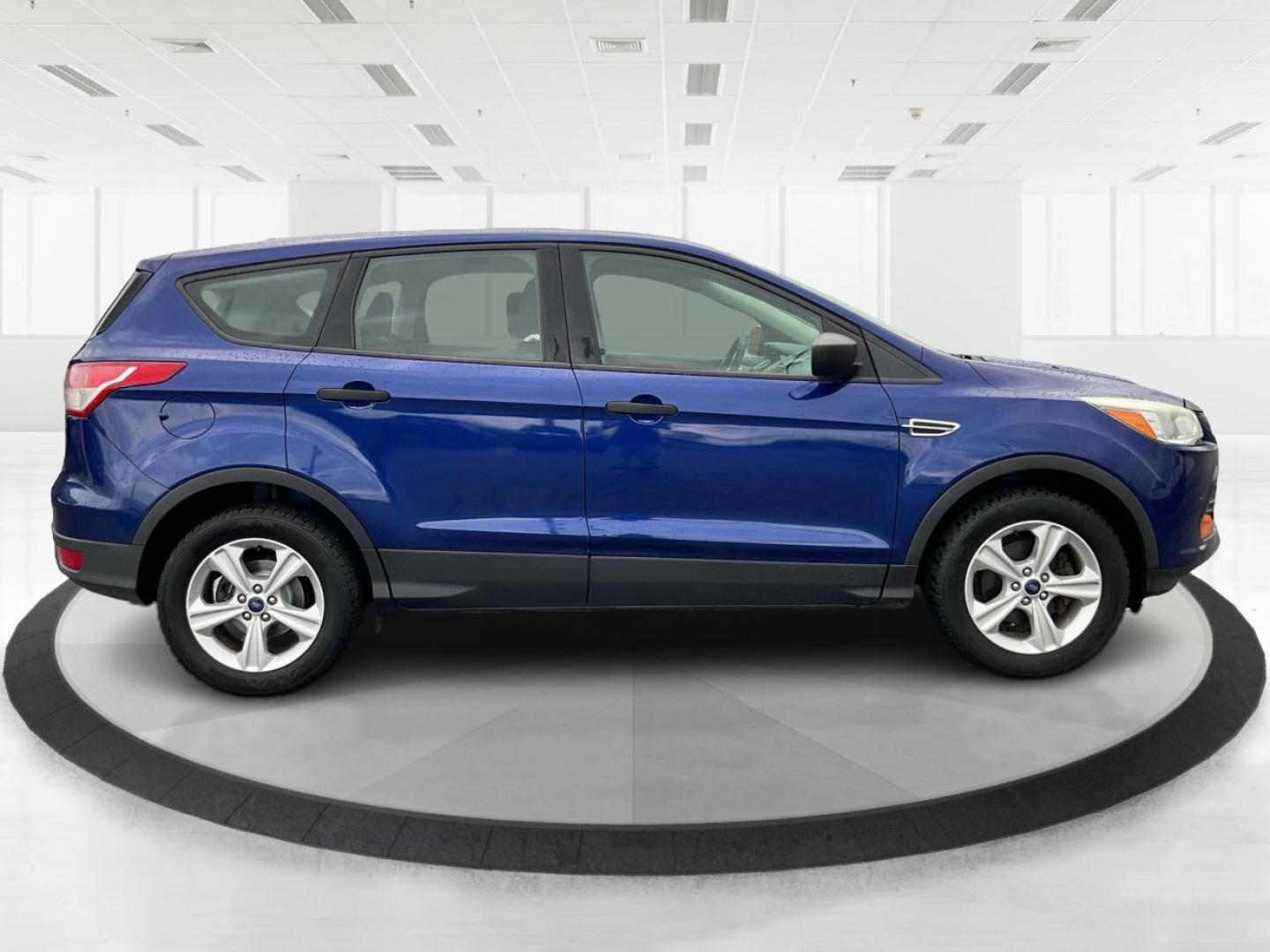 2014 Ford Escape S FWD (1FMCU0F71EU) with an 2.5L L4 DOHC 16V engine, 6-Speed Automatic transmission, located at 1099 N County Rd 25A , Troy, OH, 45373, (937) 908-9800, 40.057079, -84.212883 - Photo#1