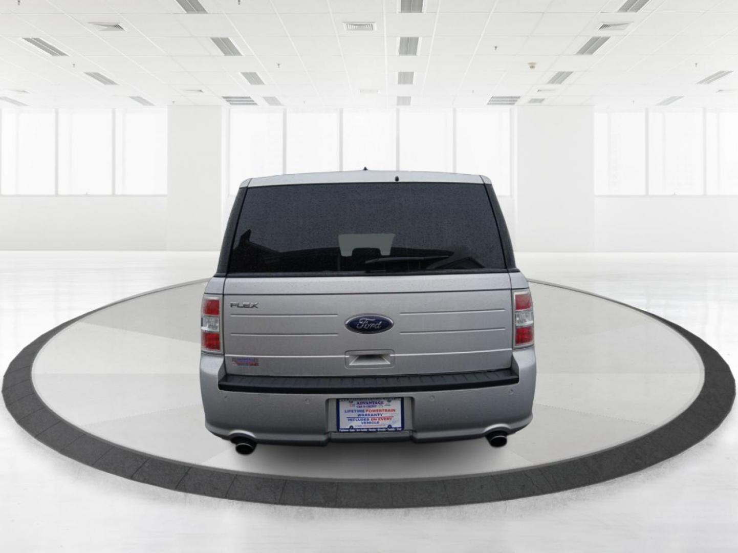 2014 Ford Flex SE FWD (2FMGK5B8XEB) with an 3.5L V6 DOHC 24V engine, 6-Speed Automatic Overdrive transmission, located at 4508 South Dixie Dr, Moraine, OH, 45439, (937) 908-9800, 39.689976, -84.218452 - Photo#3